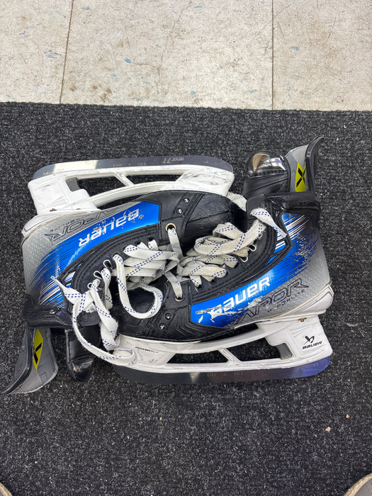 Used Bauer Vapor Hyperlite2 Size 4.0 Fit 2 Skates