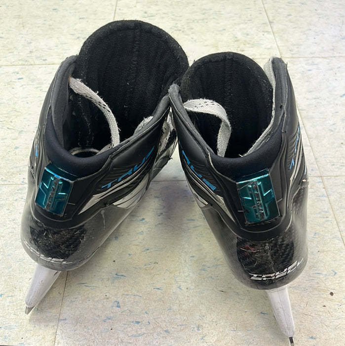Used True TF9 Size 7 Goal Skates