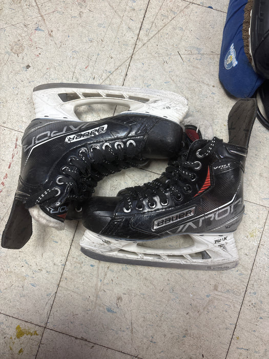 Used Bauer Vapor Volt Pro Skates Size 4.0 D