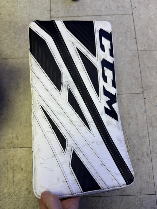 Used CCM EFLEX E4.9 Catcher Blocker Set Senior