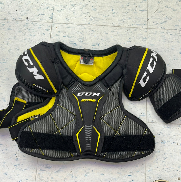 Used CCM Tacks 3092 Junior Small Shoulder Pads