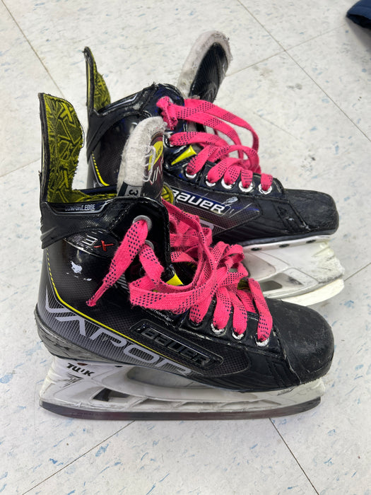 Used Bauer Vapor 3X Junior Player Skates 3.5D