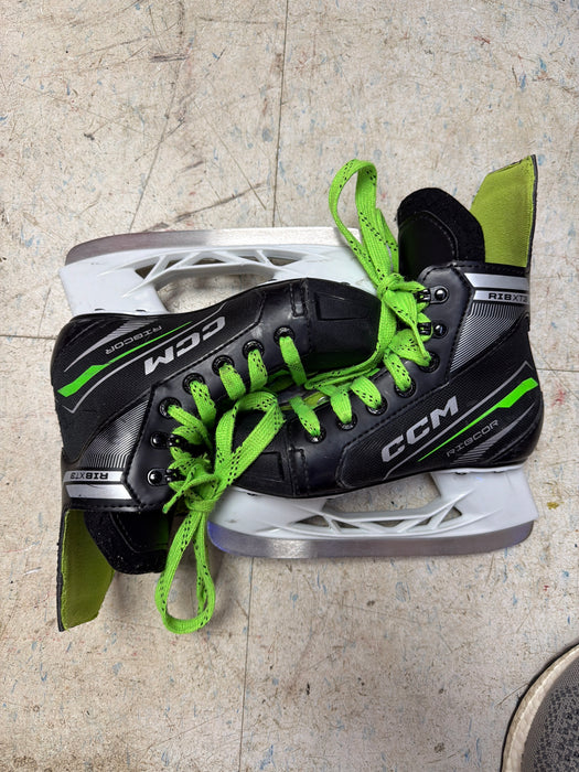Used CCM Ribcor RIBXT3 Youth 13.0R Skates