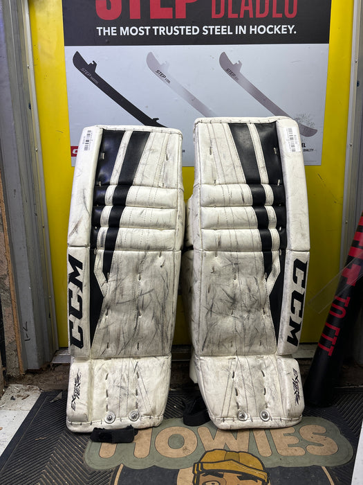 Used CCM EFlex 760 Leg Pads 28"+1"