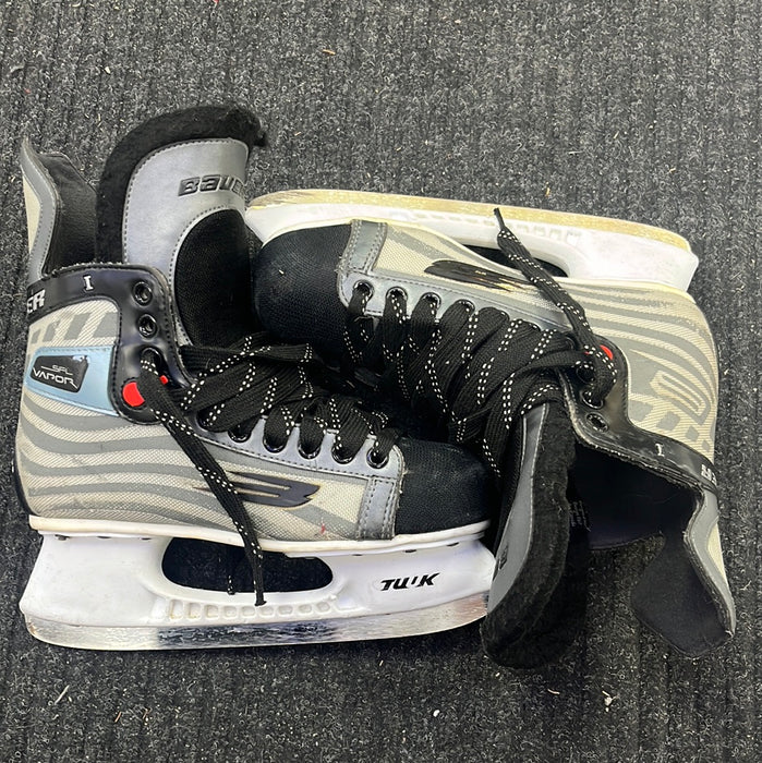 Used Bauer Vapor I Size 7 Player Skates