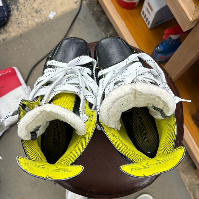 Used Bauer Supreme S29 Size 8.0D Player Skates