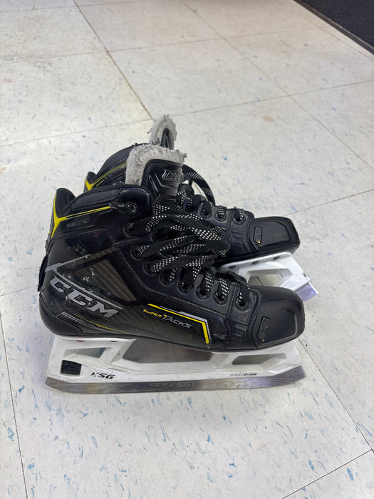 Used CCM Super Tacks 9370 Size 4.0 Goal Skates