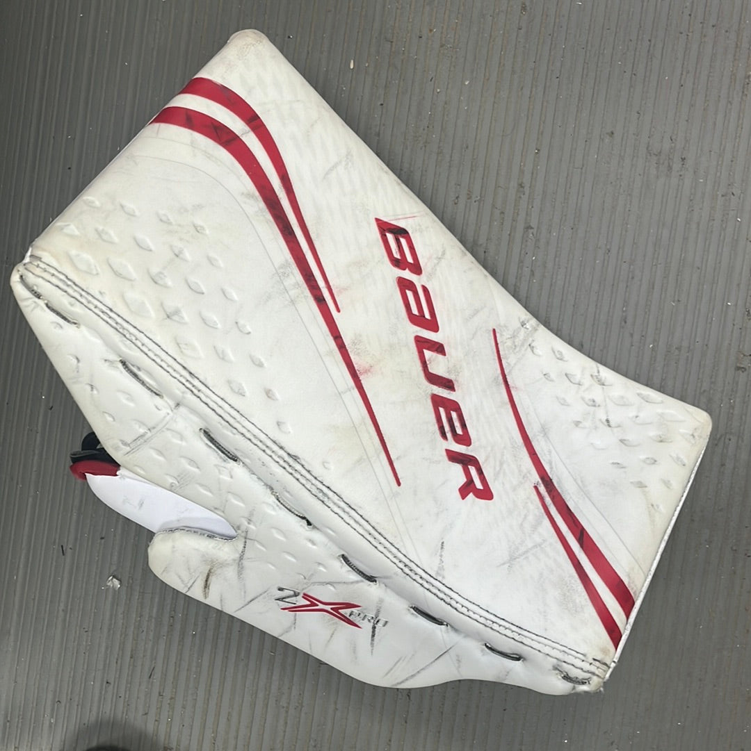 Used Bauer Vapor 2X Pro Senior Blocker — Crow's Sports Hockey