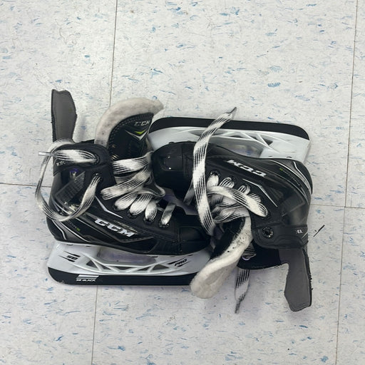 Used CCM RibCore 70K Youth Size 10 Player Skates