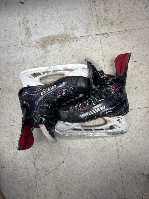 Used Bauer Vapor x900 Size 4.0D Skates