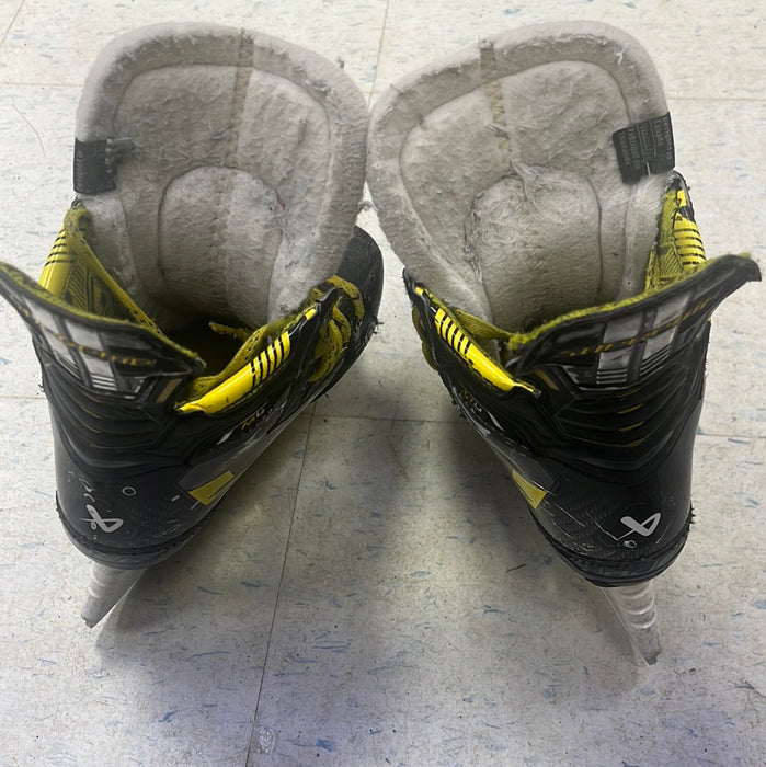 Used Bauer Supreme M4 Size 1 Player Skates