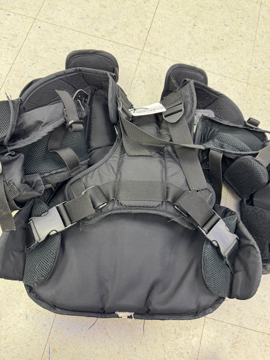 Used McKenney Pro Spec 370 Chest Protector Junior Medium