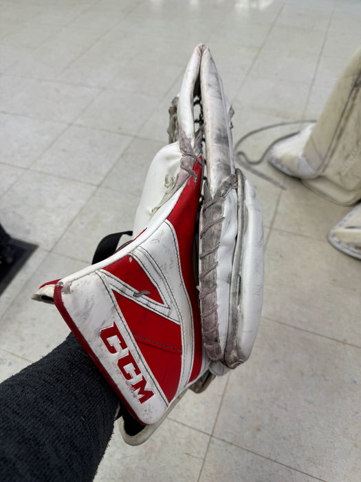 Used CCM Pro Stock Premiere II Pro Catcher Senior