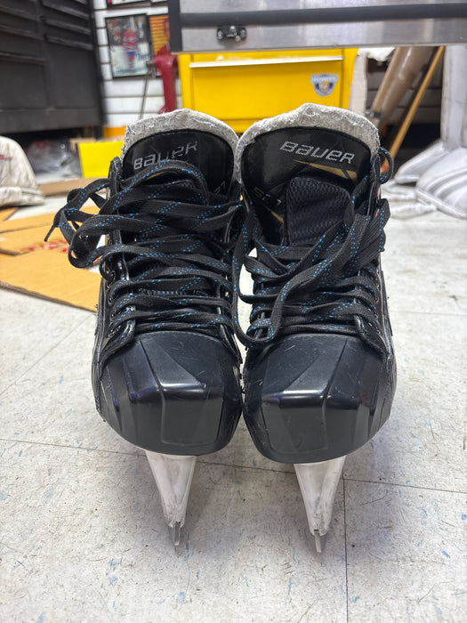 Used Bauer Supreme S27 Size 4.0D Goal Skate