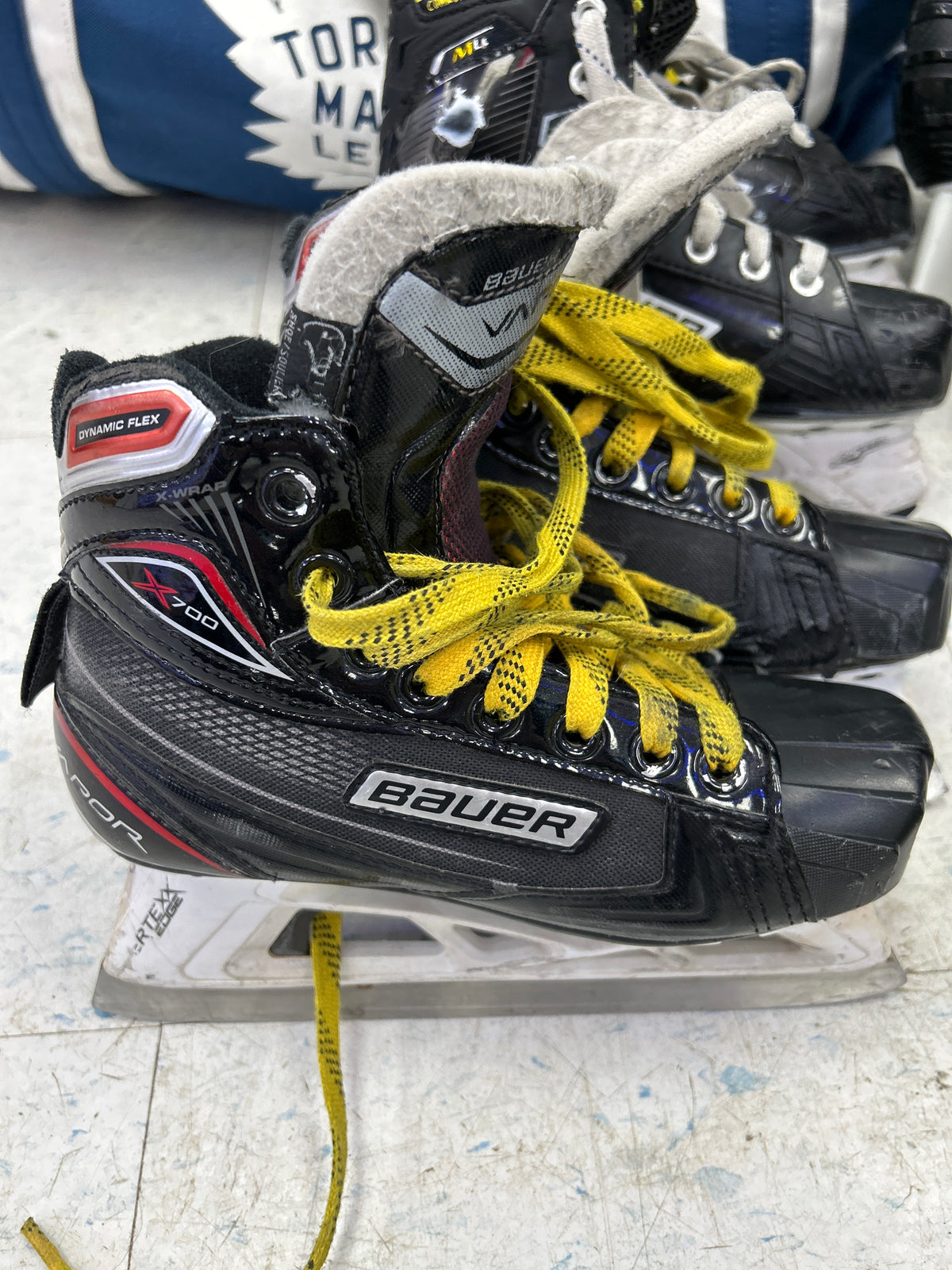 Used Bauer Vapor X700 Junior Goal Skates â Crow's Sports Hockey