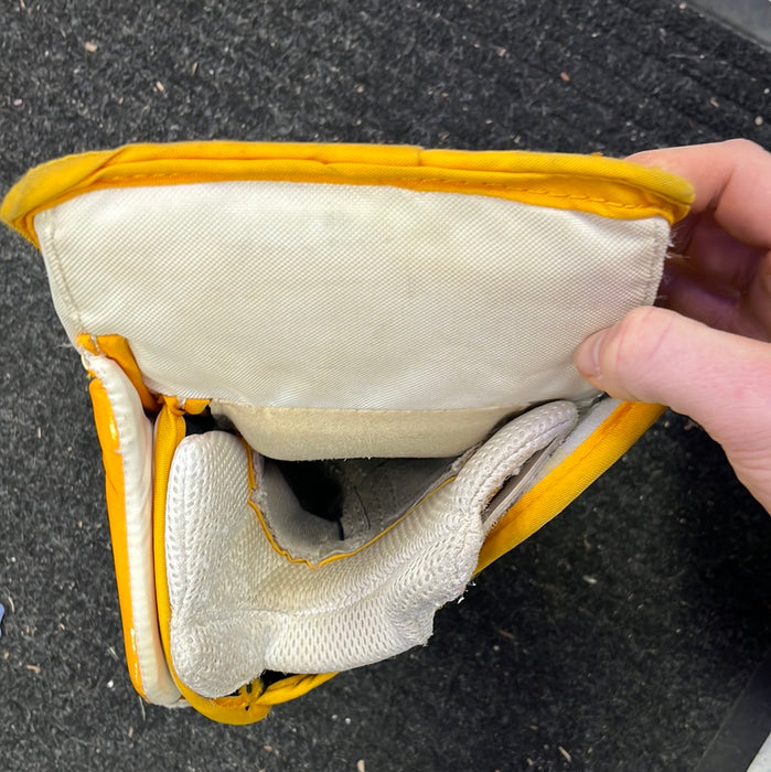 Used Bauer Reactor 2000 Junior Catcher Blocker Set