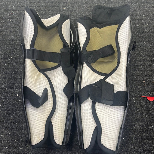 Used Reebok SC87 13” Shin Pads