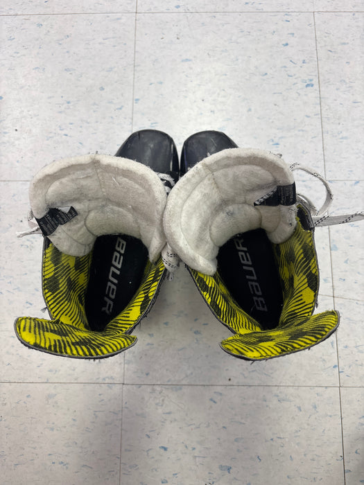 Used Bauer Supreme M3 Size 7.5D Skates