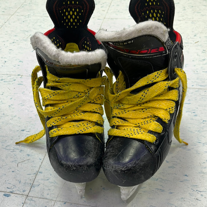 Used Bauer Vapor 2X Size 13.5 EE Youth Player Skates