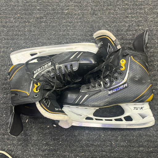 Used Bauer Supreme One.8 Size 9.5 Player Skates
