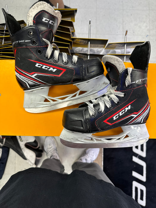 Used CCM Jetspeed Ft340 12Y Player Skates