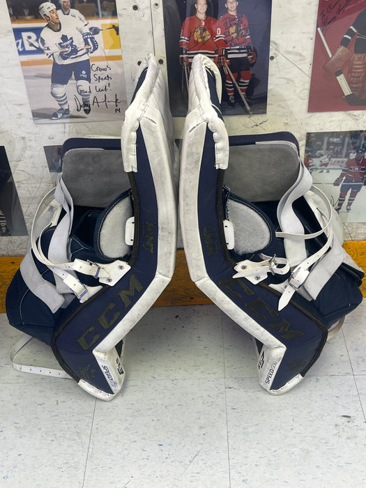 Used CCM E3.9 30+1 Goal Pads
