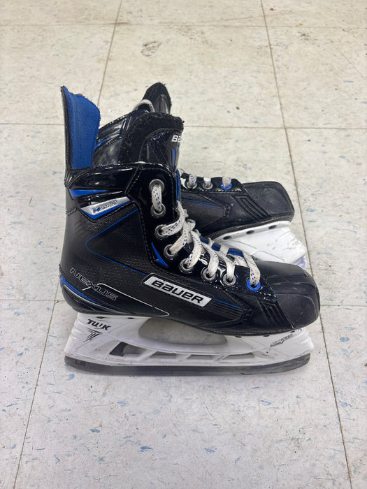 Used Bauer Nexus N2900 Junior Size 3.5 D
