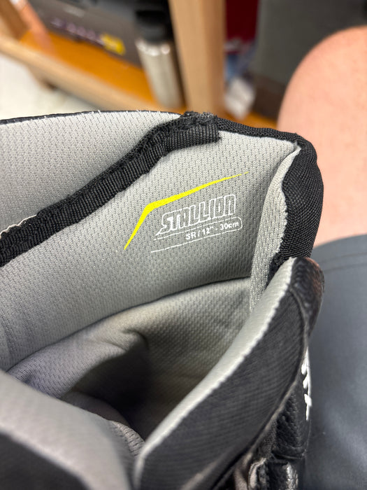 Used STX Stallion 500 12” Gloves