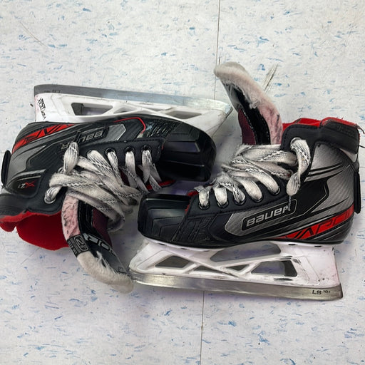 Used Bauer Vapor X2.7 Size 2.5 Goal Skates