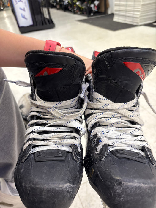 Used CCM JetSpeed FT6 Size 4.0 Regular Skates