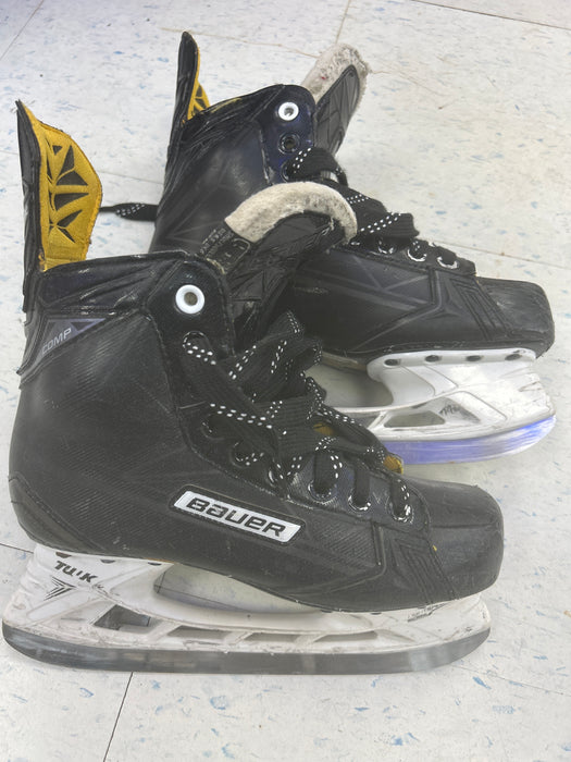 Used Bauer Supreme Comp Intermediate Player Skates