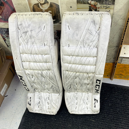 Used CCM E4.9 30+1 Goal Pads
