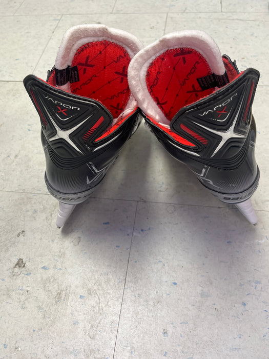 Used Bauer Vapor X3.7 Size 5.5 Skates