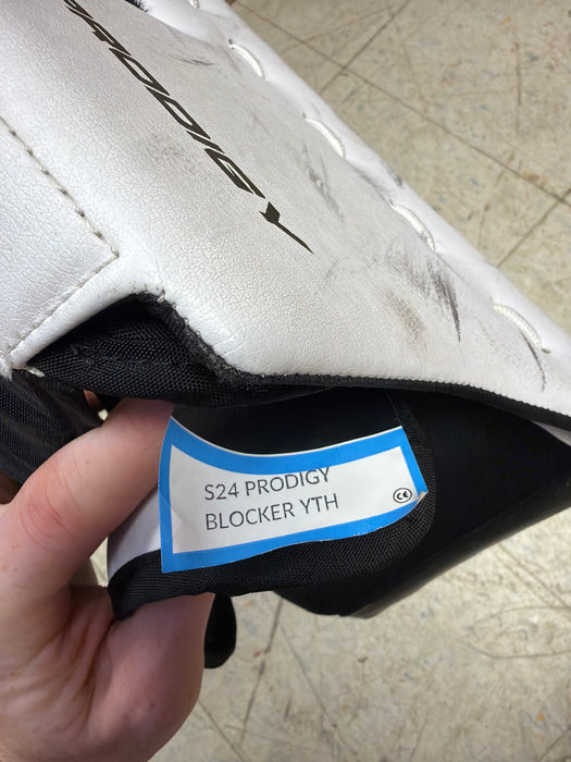 Used Bauer S24 Prodigy Youth Blocker