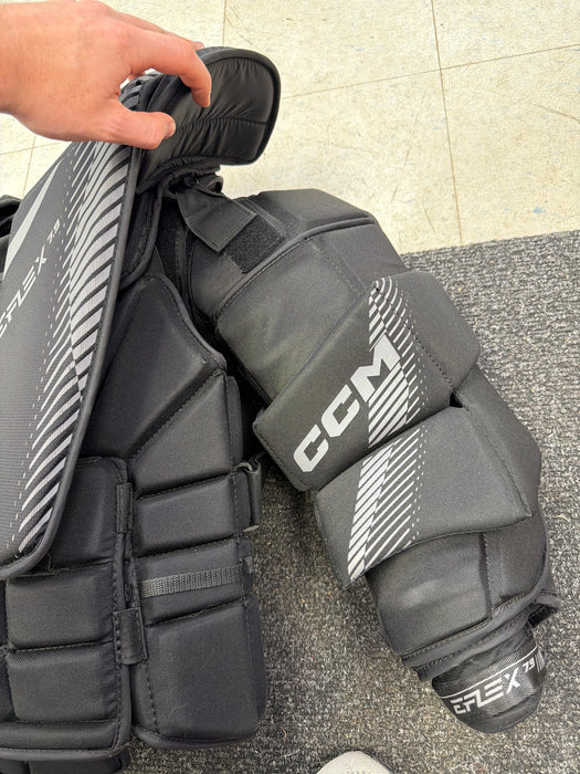 Used CCM EFlex 7.9 Senior Small Chest Protector