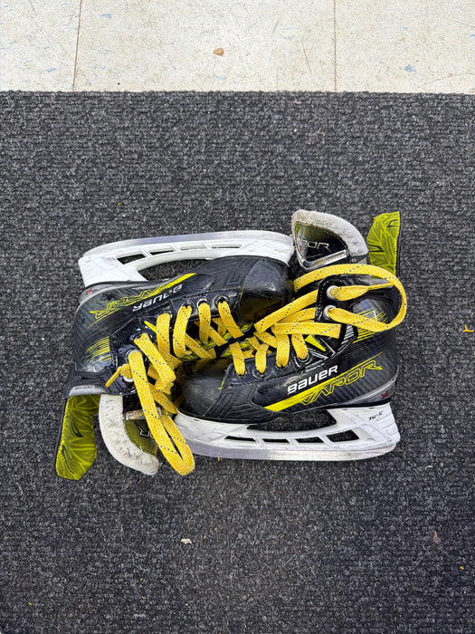 Used Bauer Vapor X4 Youth 13.0D Skates