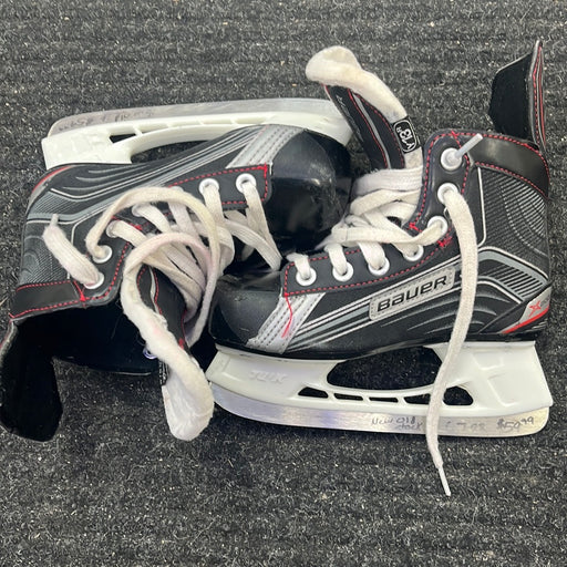 Used Bauer Vapor X200 Size 13 Youth Player Skates