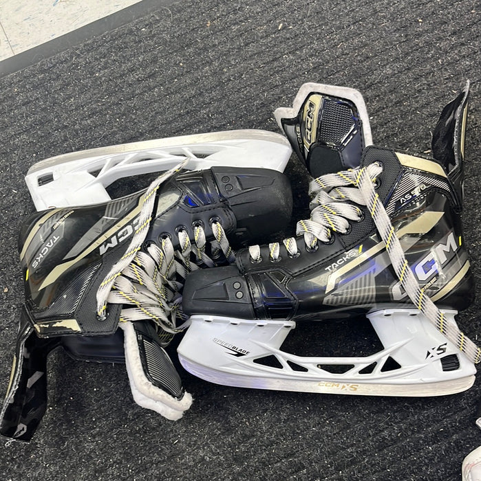 Used CCM Tacks AS570 Size 8.5EE Player Skates