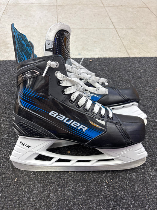 Used Bauer X Size 9.0D Skates