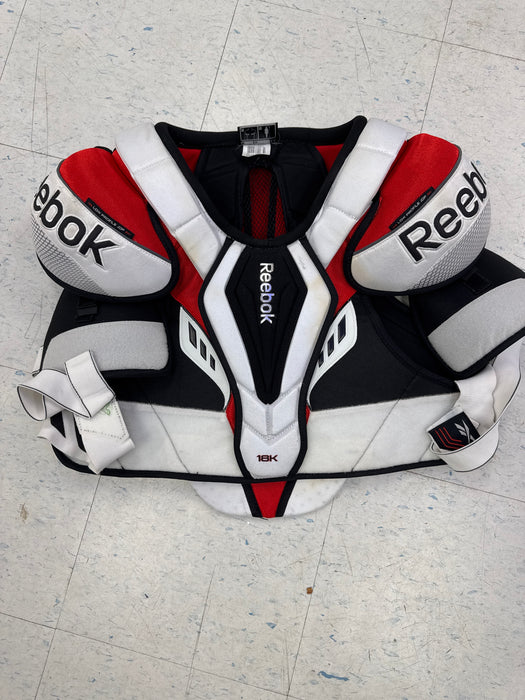Used Reebok 18K Senior Meduim Shoulder Pads
