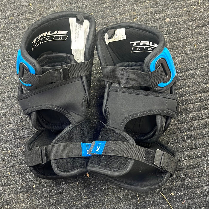 Used True XC9 Junior Large Elbow Pads — Crow's Sports