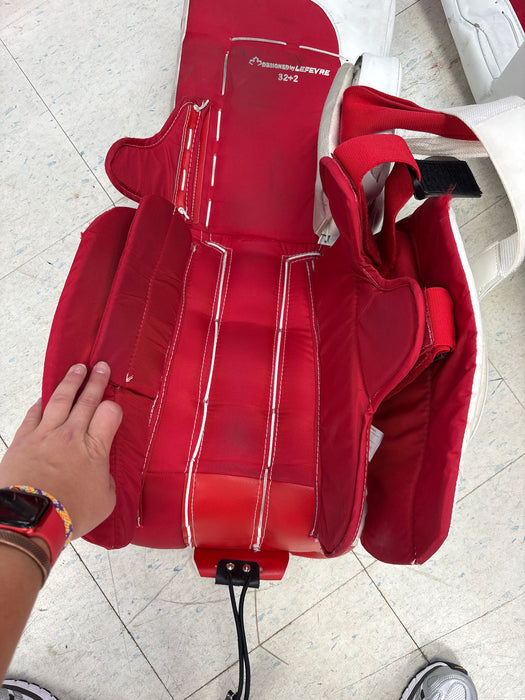 Used True Catalyst 9X3  Senior 32"+2" Leg Pads