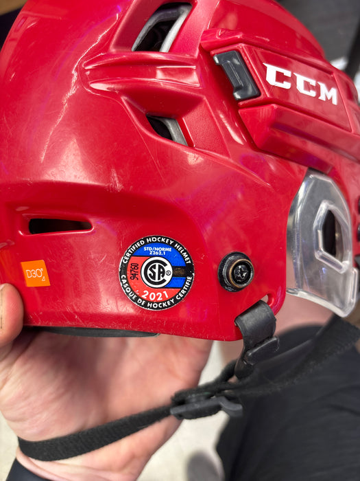 Used CCM Tacks 910 Senior Medium Helmet