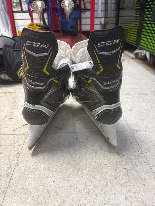 Used CCM Tacks 9060 Skates Size 5.0 EE