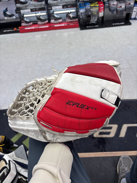 Used CCM EFlex 5.5 Junior Catcher