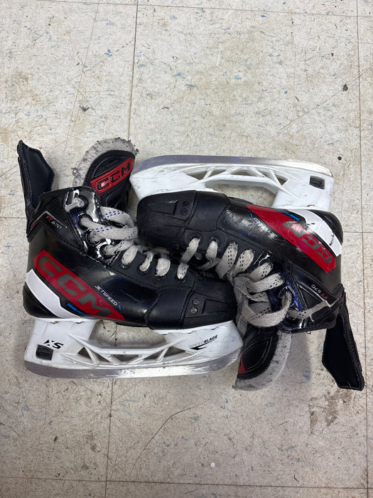 Used CCM JetSpeed FT670 Size 2.0 Skates
