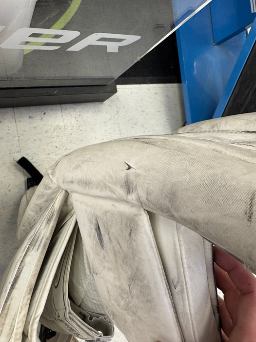 Used CCM Premier P2.9 Leg Pads 30" + 1"