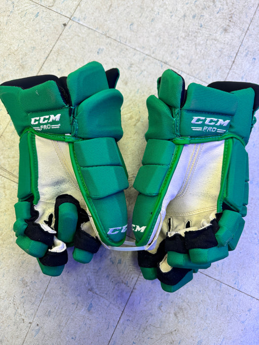 Toronto Maples Leafs Pro Stock CCM 15” Gloves - Pooley