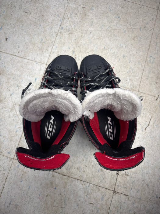 Used CCM JetSpeed FT475 Size 5.0 Intermediate Skates