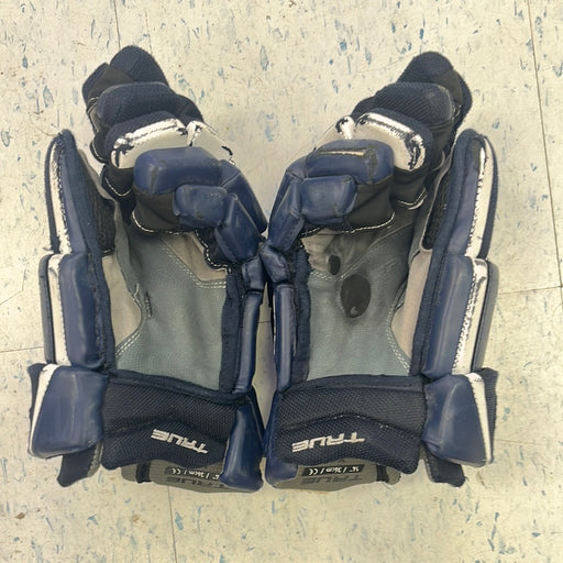 Used True XC7 14” Player Gloves